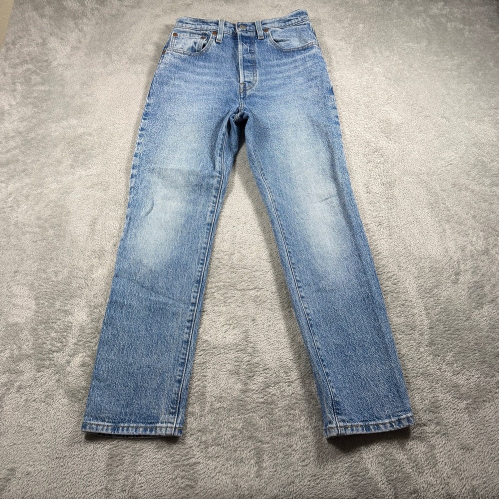 Levis Premium 501 Jeans Women 26x28 Blue Light Wash Button Fly Straight Big E